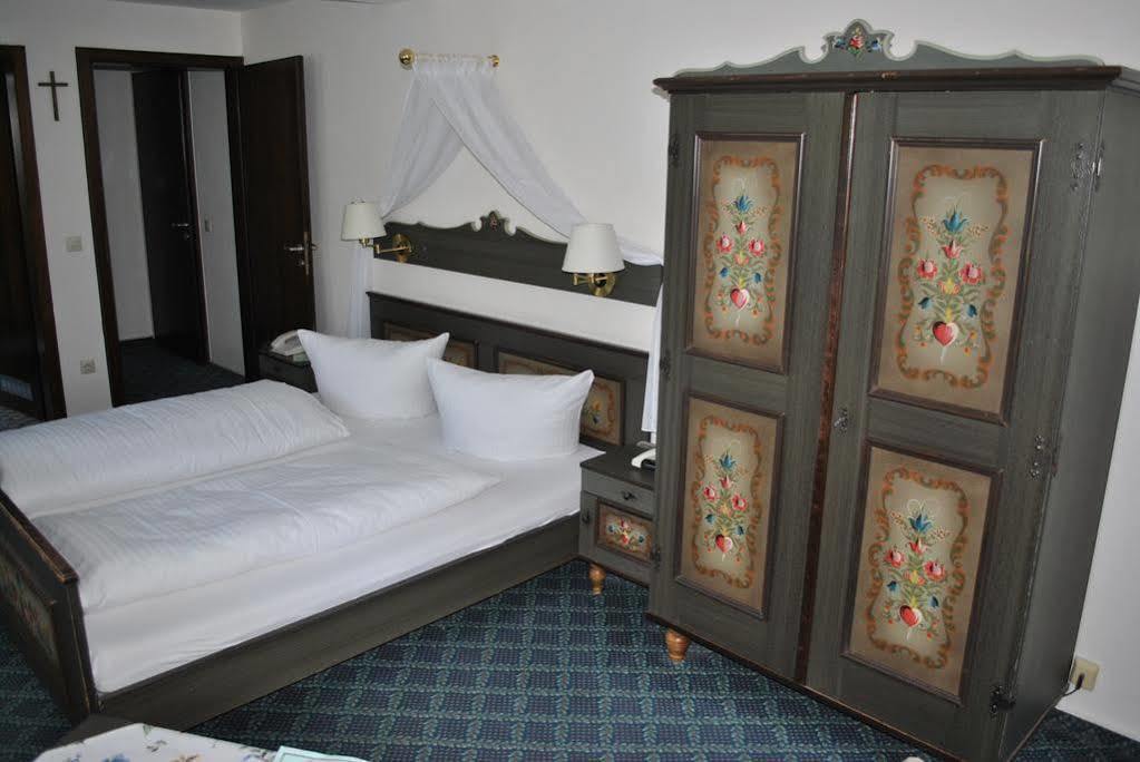 Hotel Schoene Aussicht Hornberg Bagian luar foto